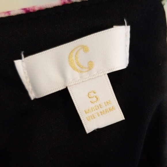 SOLD!!! Black Floral Ruffled Haltertop - Picture 3 of 4